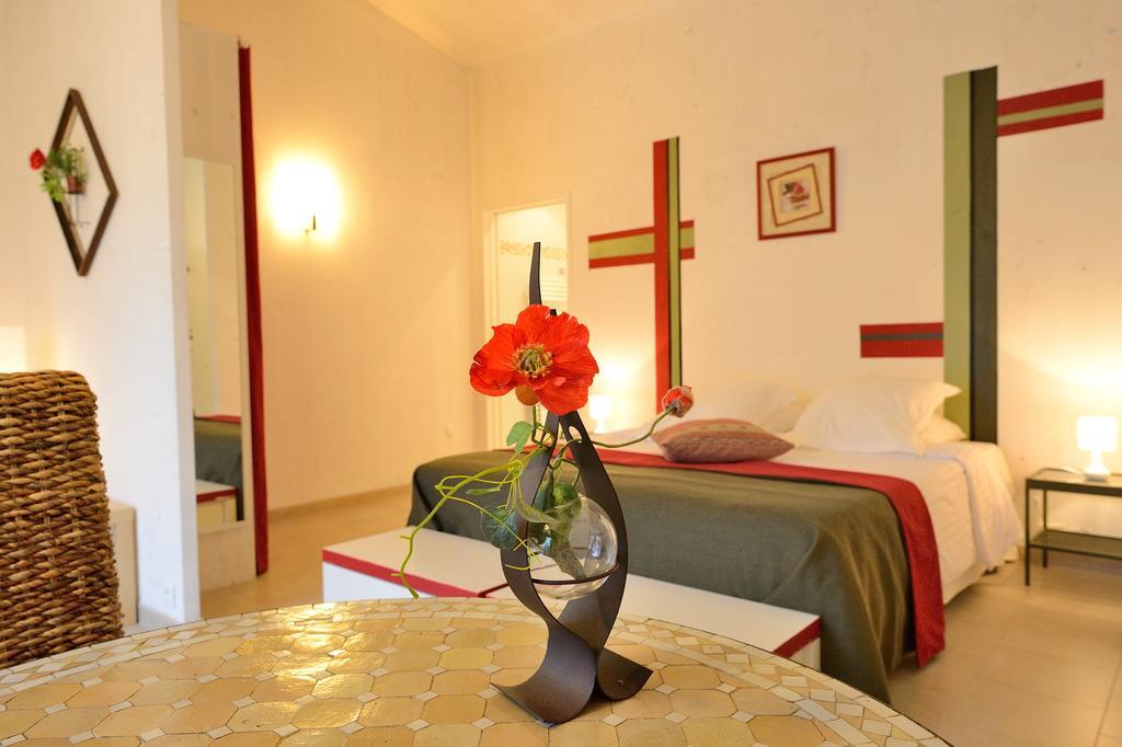 Maison D'Hotes Bleu Azur Tourrettes-sur-Loup Room photo